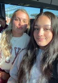 Emilee Baker's Instagram, Twitter & Facebook