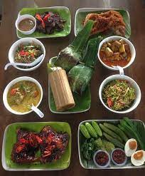 Video ni aku ride gi nasi bamboo sungai klah kitorang sesat masa lepas tol sungkai, sepatutnya belok kanan tpi waze tunjuk belok. Ayam Bunian 100 Menu Lain Di Restoran Nasi Bamboo Boleh Buat Anda Pening Destinasi Mstar