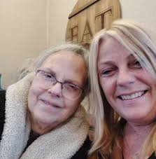 Are there any plant clippings or small beginner friendly plants available  in the northwest Enid area?