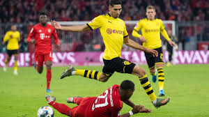 Achraf hakimi (achraf hakimi mouh, born 4 november 1998) is a moroccan footballer who plays as a right midfield for german club borussia dortmund, on loan from real madrid. Achraf Hakimi Bvb Fc Bayern Lockt Real Profi Mit Galaktischem Gehalt Bvb