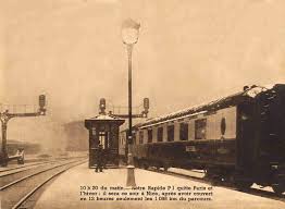 Le voyage dure entre 5h41. In English The List Of Ciwl Trains Train Consultant Clive Lamming