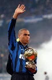 Pin By Tim Beta Ronaldo Angelim On Internazionale Milano Ronaldo Inter Brazil Football Team World Football