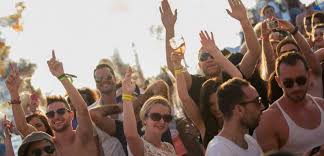 The villa is situated directly above zrće beach, making it absolutely perfect for your hideout experience. Hideout Festival 2018