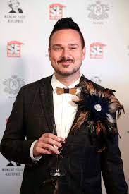 We did not find results for: Tore Petterson Om Oyeoperasjonen Helt Krise