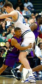 He was named the nba's most improved player in 1996 and played a majority of his career with. Nba Tallest And Shortest Players Together Photo Gallery Sports Illustrated