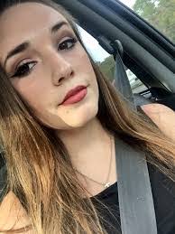 Amber Kidd's Instagram, Twitter & Facebook