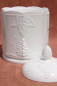 Find white kitchen canisters & more at west elm®. Vintage Indiana Colony Harvest Grapes Milk Glass Canister Or Biscuit Jar