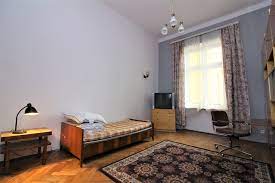 In a hair salon in haifa owned by an arab, jewish and arab clients sit together and engage in candid conversations with the director. Giant Vintage Apartment Between Old Town And Jewish Quarter Room For Rent Krakow