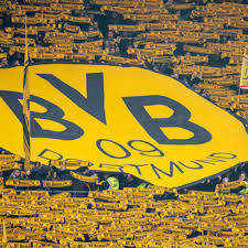 It was a professional performance by the black and yellows, who dominated the game and got the job done relatively comfortably in the end. Bvb Gewinnt In Mainz Alle Bilder Des 2 1 Erfolgs Bvb 09