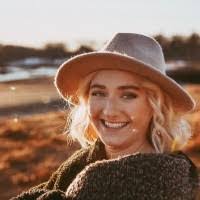 Lauren Soper's Instagram, Twitter & Facebook