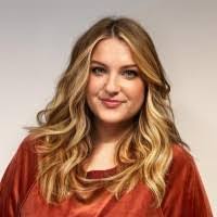 Jessica Shanks's Instagram, Twitter & Facebook