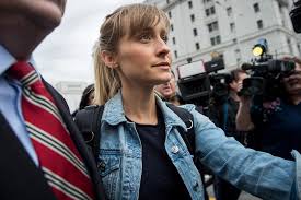 How nxivm was the ultimate wellness scam. Smallville Star Turns To Scientology Precedent In Nxivm Cult Case Vanity Fair