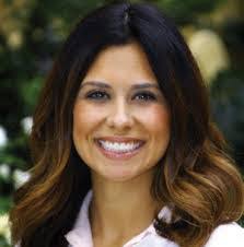 Meaghan Hennessy's Instagram, Twitter & Facebook