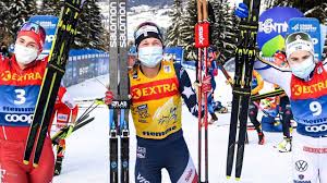 Johannes høsflot klæbo med beviset på at han er olympisk mester. Tour De Ski Cute766