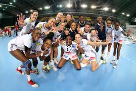 Retour sur la première édition des championnats d'europe de baseball féminin remportée par la france à rouen en août 2019. Mondial Feminin De Handball Tmc Diffuse Le 1 4 De Finale Des Bleues Ce Soir Face Au Montenegro Sportbuzzbusiness Fr