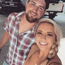 Taylor Cates's Instagram, Twitter & Facebook