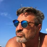 30+ Profile mit dem Suchbegriff „Petta“