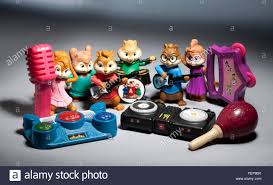 Jetzt gibt es noch mehr spaß und auswahl im happy meal! Alvin Und Die Chipmunks Chipettes Spielzeuge Von Mcdonalds Happy Mahlzeiten Stockfotografie Alamy