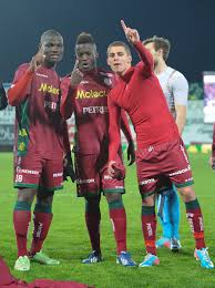 His birthday, what he did before fame, his family life, fun trivia facts, popularity rankings, and more. Sv Zulte Waregem On Twitter Junior Malanda Forever In Our 28