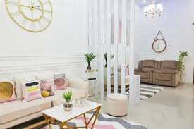 Ruang keluarga yang baik adalah ruang keluarga yang nyaman, rapi dan bersih. 11 Desain Rumah Unik Minimalis Yang Terlihat Lebih Mewah