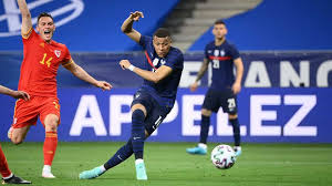 Switzerland goalkeeper yann sommer dives to his right to save kylian mbappe's penalty and eliminate world champions france from euro 2020. Euro 2020 Seven Great Footballers To Watch Out For