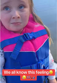 How Life Feels When She Left Fishing