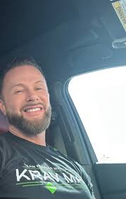 Jody Skaggs's Instagram, Twitter & Facebook