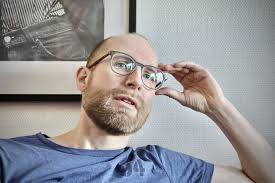 Satirtecknare från Sjuhärad prisas av regionen: ”Ett erkännande”