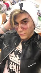 Pin By Nour Eddin Nour Eddin On Nour Mar 5 In 2020 Cute Couples Goals Pretty Boys Cute Emoji