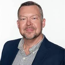 Robert Packett's Instagram, Twitter & Facebook