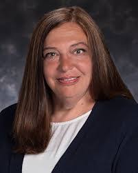 Elizabeth Marques's Instagram, Twitter & Facebook