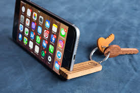 Keyring Stand For Iphone Android Smartphones Watch Movies And Search The Web With Your Smartphone Use Skype Or Face Wood Wallet Keychain Boyfriend Gifts