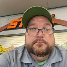 Gator Man 33 (@33_gator)