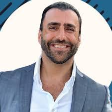 Lou Mintzer's Instagram, Twitter & Facebook