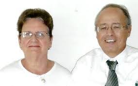 Robin Hinman's Instagram, Twitter & Facebook