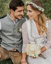 7 Grunde Die Fur Eine Hochzeit In Tracht Sprechen Trachten Hochzeit Standesamtliche Trauung Und Fotos Hochzeit