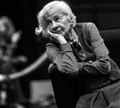 Born 23 september 1939)1 is a polish film, television and theatre actor as well as pedagogue and photographer. Janusz Gajos Wystawa Fotografii Uniwersytet Swps