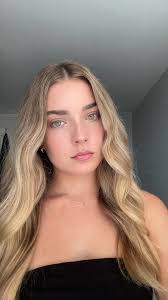 Sofia Norman's Instagram, Twitter & Facebook