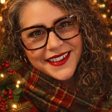 So let's have a little real talk! I know the minute I show you all a bunch  of sugar‑free, low‑calorie sauces, some folks might want to come in hot  with the “but