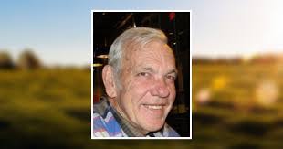 Tommy Isom's Instagram, Twitter & Facebook