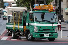 せたまる on X: 警視庁 第八機動隊 クレーン付き資材運搬車 8月15日、都内某所にて t.coLaTPrlzxT8  X