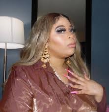 Samantha Babb's Instagram, Twitter & Facebook