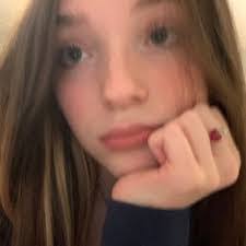 Katie Reardon's Instagram, Twitter & Facebook