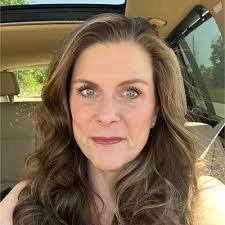 Jodi Mcneill's Instagram, Twitter & Facebook