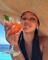 Life, Mood and Aesthetics 🖤