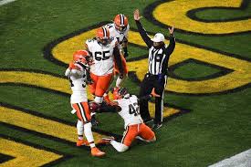 Personalize your videos, scores, and news! Here S What Happened In Sunday S N F L Wild Card Games The New York Times