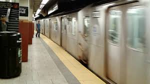 Bike traffic between brooklyn and manhattan has spiked in the last year, with the. R142a 4 Train Brooklyn Bridge City Hall Youtube