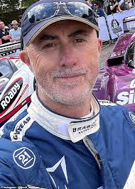 Aussie motor racing great urges Daniel Ricciardo to reel in his social  commitments and 'shut the whole world out' to give himself a chance of  success at Australian F1 Grand Prix |