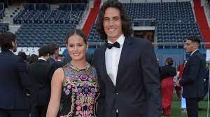 Vi fidereste di un marito che lascia una moglie a pochi giorni dal parto, dopo averla tradita, mandandole una maria soledad racconta che cosa ne pensa dell'ex marito che per 3 stagioni ha giocato nel napoli: Edinson Cavani Girlfriend Jocelyn Burgardt