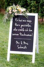 Dann kann dieses schild helfen, dass sie bei ihren geschäft nicht gestört werden. Hochzeitsschilder Wegweiser Die Schonsten Exemplare Im Uberblick